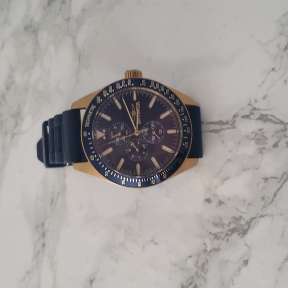 Invicta Mens  Aviator Watch with Navy blue band - Picture 4 of 4